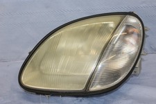 Faro proiettore anteriore