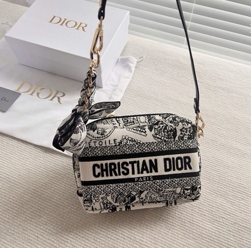 Christian dior clutch edizione - christian,