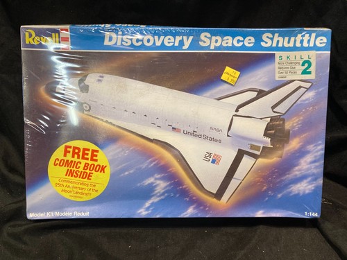 Discovery space shuttle revell - discovery,