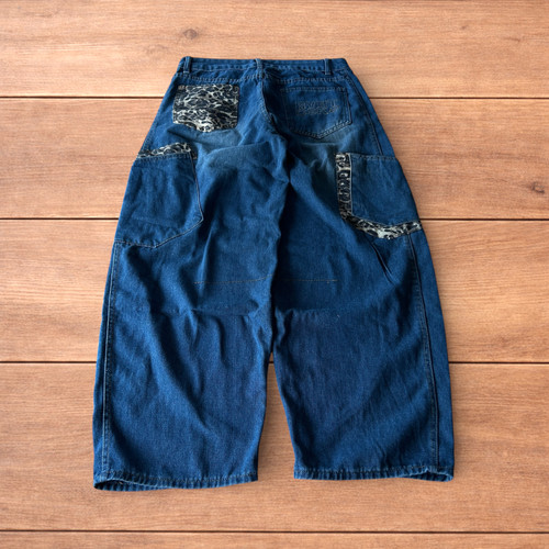 Incredibile jeans stile
