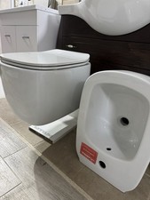 Sanitari sospesi Flaminia Mono