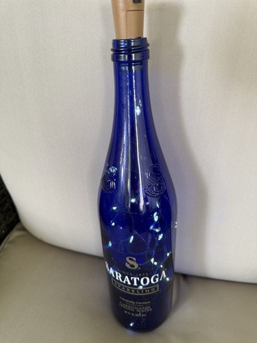 Bellissima borraccia blu fatta