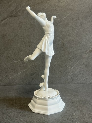 Charol scultura - d.,