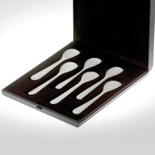 Cucchiaio per uova in