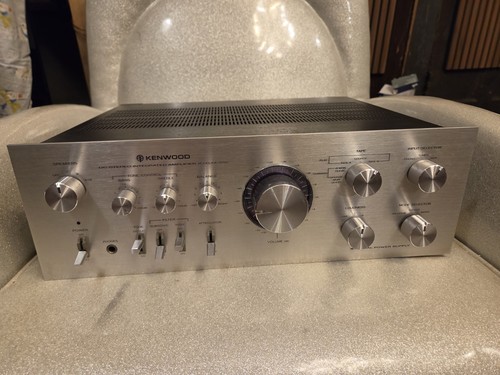 Amplificatore stereo integrato