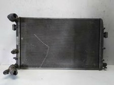 radiatore acqua per VOLKSWAGEN POLO IV (9N3) 1.4 TDI (69 CV) 131758