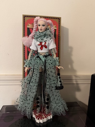 Integrity toys fashion doll - toys,