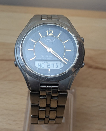 Orologio solare radiocomandato