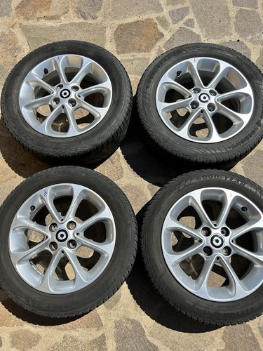 Cerchi lega con gomme smart - in,