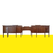 Elegante e spaziosa credenza