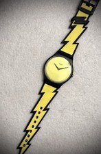 SWATCH - SUOZ104 - LIGHTING FLASH By Jeremy Scott