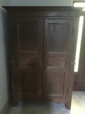 Armadio in noce nazionale