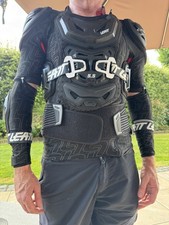 Leatt 5.5 Protezione Corpo e Ginocchiere/Stinchi Doppio Asse - MTB Downhill DH MX Endu