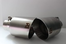 AKRAPOVIC TERMINALE Auto 2 pezzi FINALE DI SCARICO IN 60 OUT 101 golf 6 7 8 ect