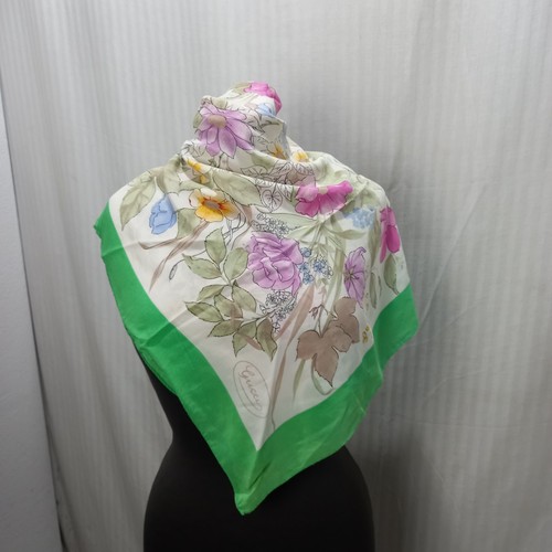 Articolo e4931 foulard donna