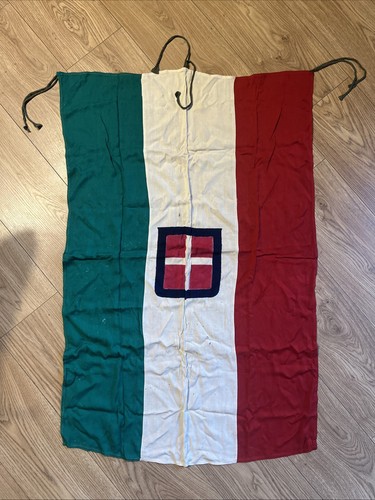 Bandiera tricolore stemma - tricolore,