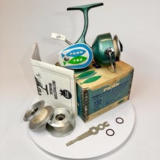 Mulinello da spinning vintage Penn 722 Spinfisher con scatola, manuale, chiave (2) bobine extra