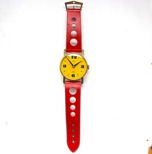 Wristwatch style Vintage WEST