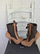 Dolce and Gabbana " Mary