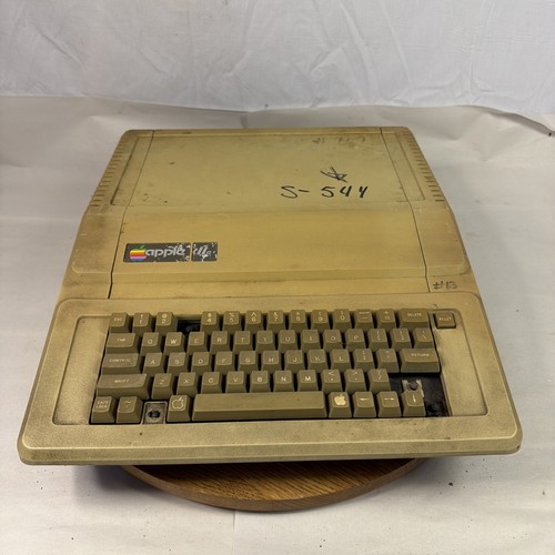 Vintage apple lle computer - vintage,
