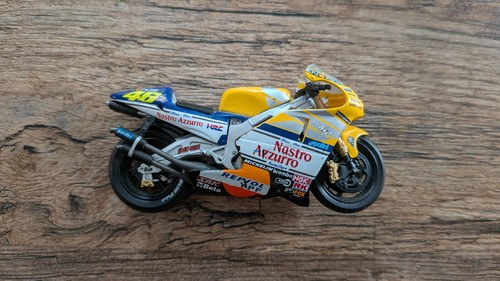 Moto miniature 24 honda - moto,