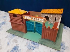 DIORAMA FORT ALAMO FAR WEST 1/32  PRODUZIONE "LA CAPANNA" ANNI 70 cm. 35X44X20
