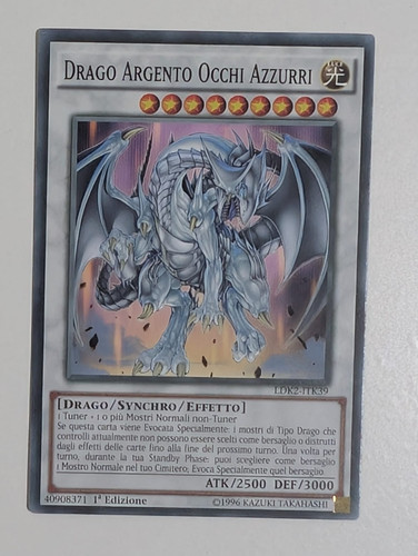 Drago argento occhi - yu-gi-oh!,