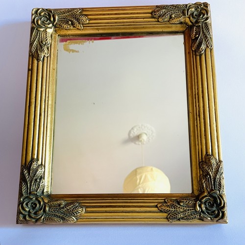 Antico specchio con cornice