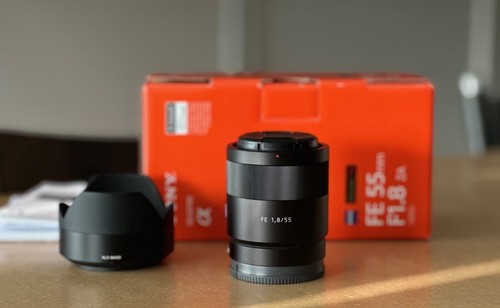 Sony sonnar 55mm f 1 - fe, f/1.8