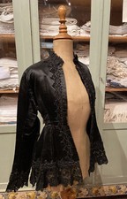 Antica Giacca Giacchina In Seta e pizzo ricamata con giaietto