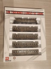 Rivarossi 0400, H0, FS, E428 e 4 carrozze Corbellini