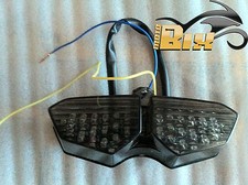 FARO POSTERIORE STOP A LED CON INDICATORI DIREZIONALI YAMAHA R6 2003/2004/2005