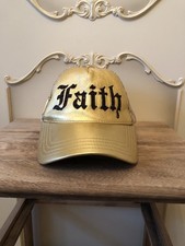 Cappellino berretto oro pelle