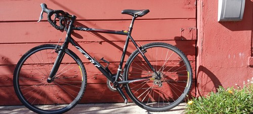 Lightly used felt f1x 2008 - used,