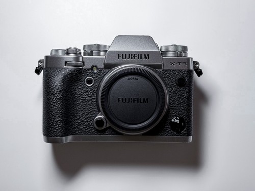 Fujifilm mirrorless body - x-t3,