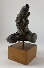 Scultura in bronzo dea madre