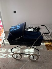 Carrozzina INGLESINA vintage in velluto blu 