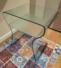 Coppia di comodini in vetro Fiam.