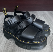 Dr. Martens Ricki sandali