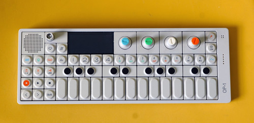 Teenage engineering 1 - teenage, op-1