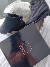 Stivali stringati Armando