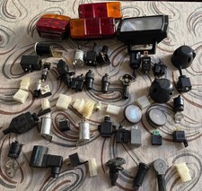 Lotto componenti elettrici e