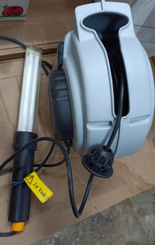 Arrotolatore con porta - , lampada