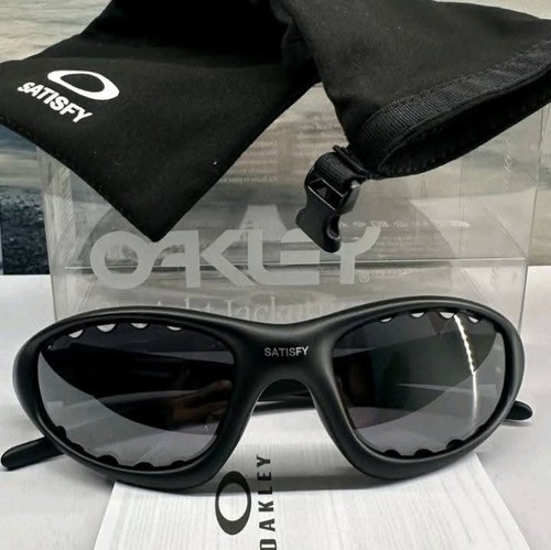 Oakley straight jacket - jacket, 99