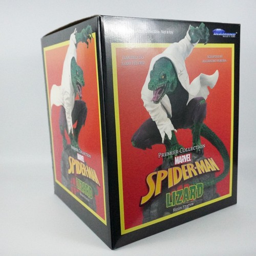 Spider man statua in - spider-man,
