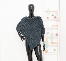 Poncho in pelliccia di