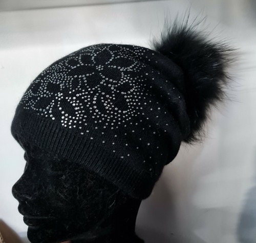 Cappello cachemire con pom pom