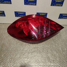 964998668003 Fanale post. SX PEUGEOT 207 1.6 HDi FAP (66Kw) Ber 3p/d/1560cc