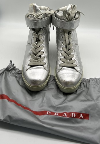Sneaker prada argento zeppa - prada,