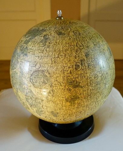 Mappamondo lunare della ditta